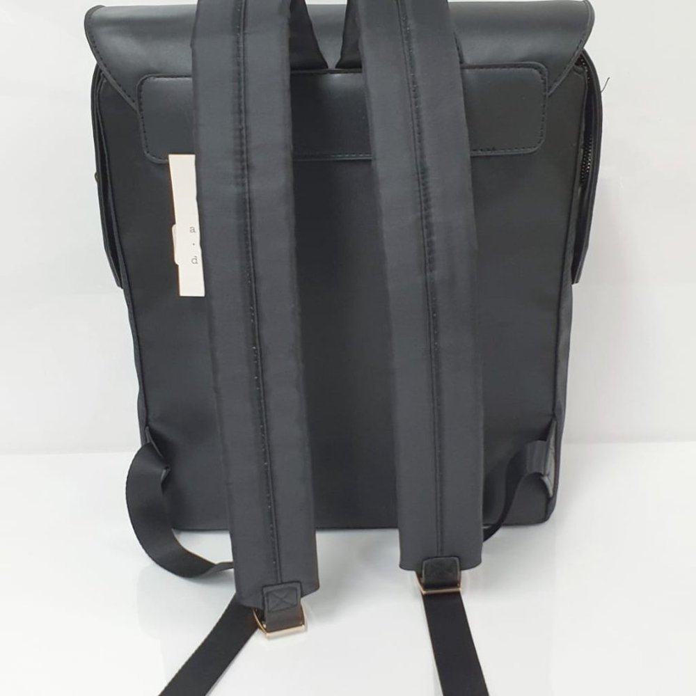 LADIES BACKPACK - Picture 3 of 3